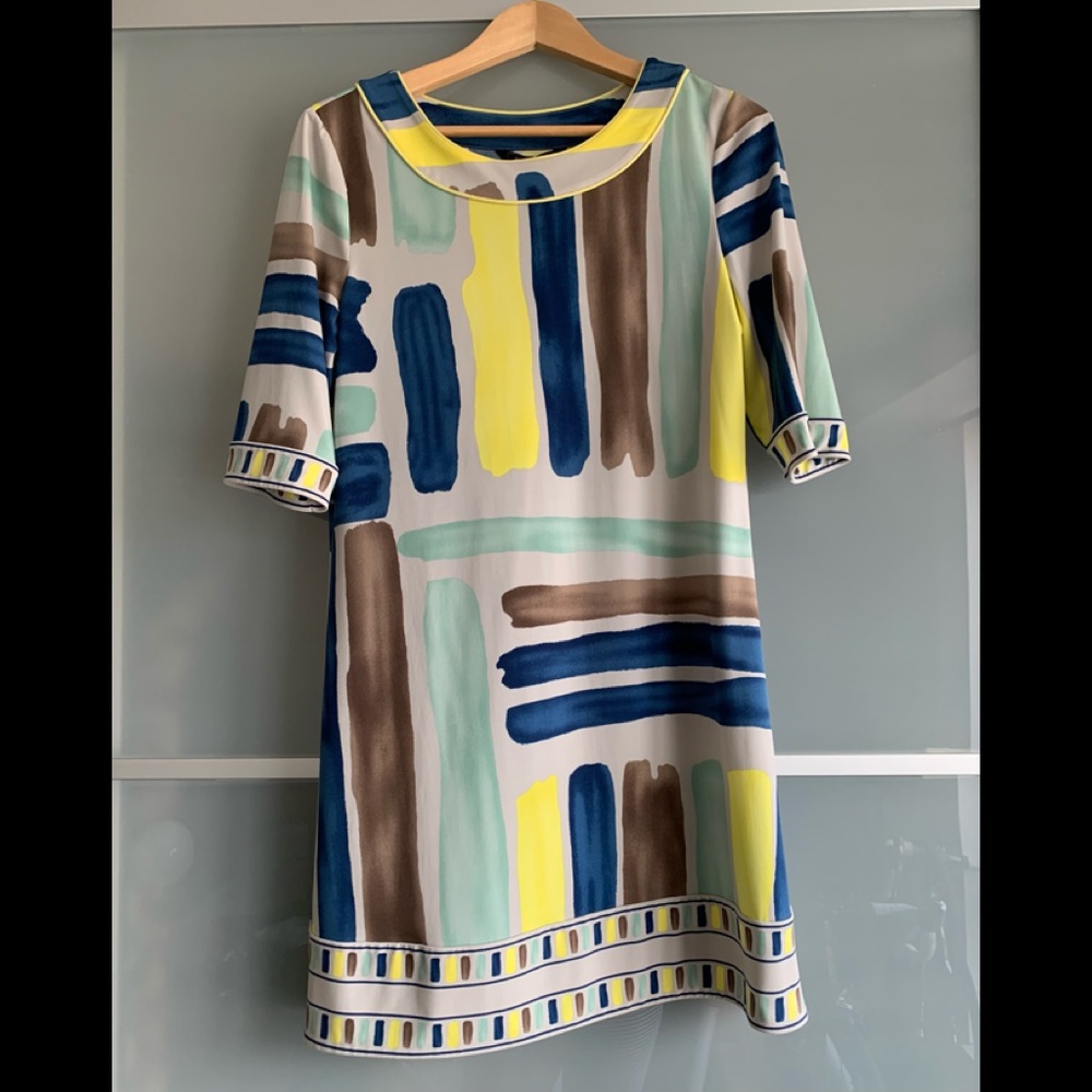 NWT _ BCBG MAXAZRIA colorful dress.